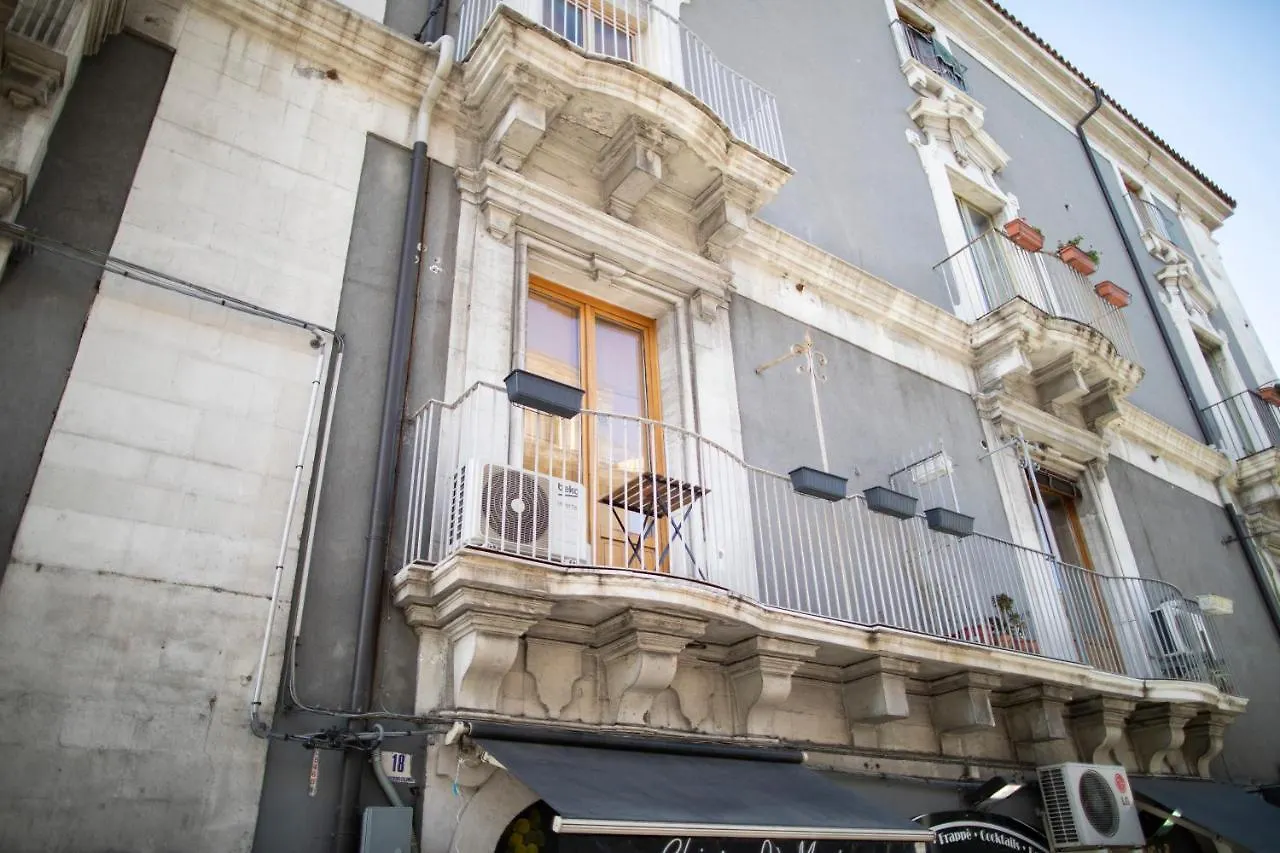 Uzeda Inn Apartment 卡塔尼亚