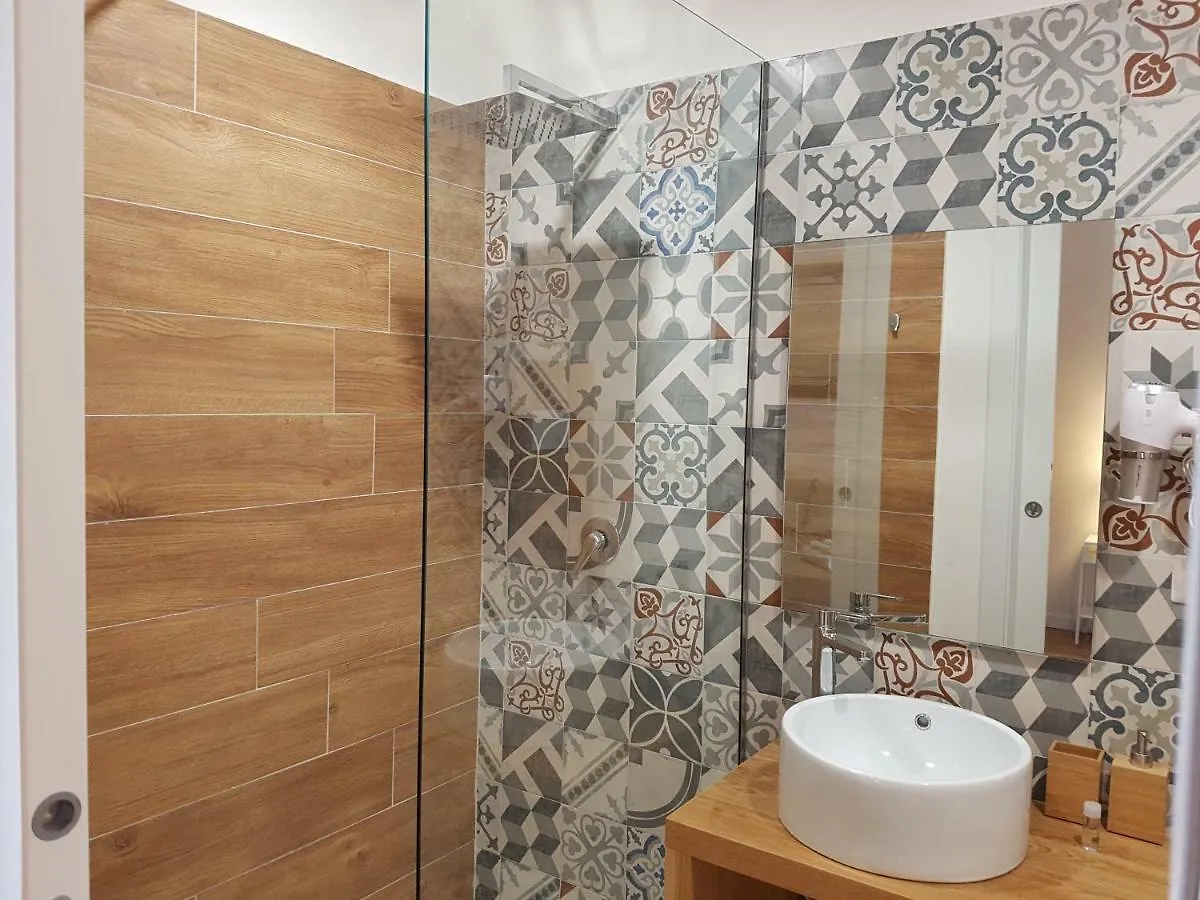 Uzeda Inn Apartment 卡塔尼亚