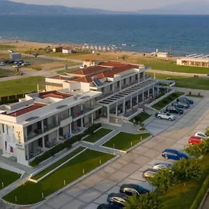 https://apt-fani-luxury-boutique.hotelschalkidiki.net