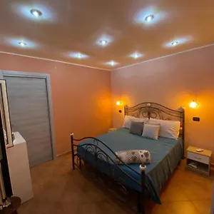 https://a-casarella-mij-centro-storico-napoli.hotels-amalfi.com